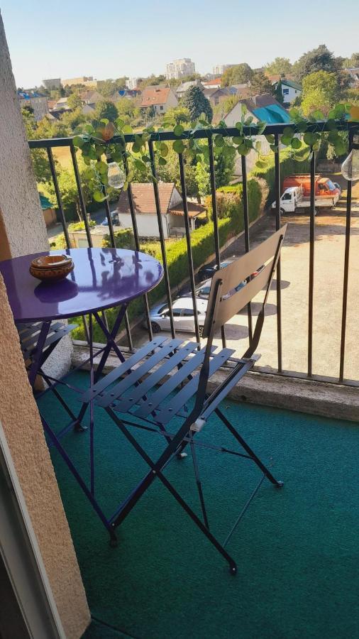Chateauroux : Bel Appartement Avec Balcon Exterior foto